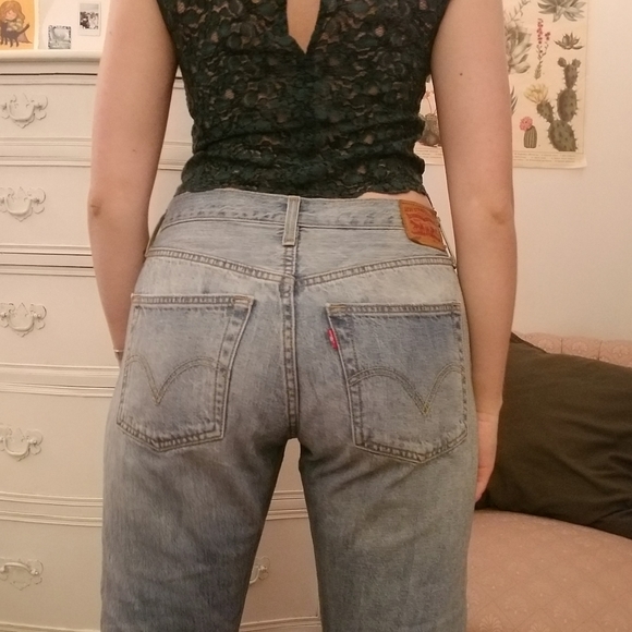 Cropped Levi's 501 - Picture 2 of 7